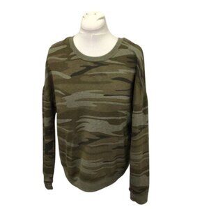 Zoe & Liv Women’s Fleece Lined Green Camo Sweatshirt, size XXL